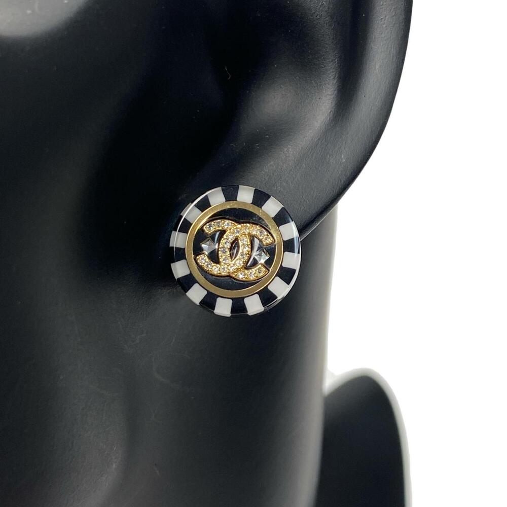 CHANEL Black Logo Earrings - Picture 3 of 6